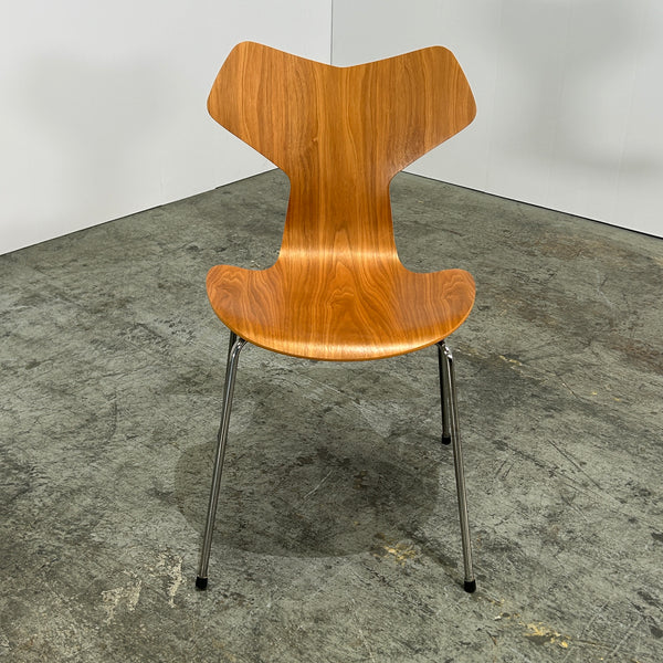 Fritz Hansen Grand Prix Chairs by Arne Jacobsen, Set of Six