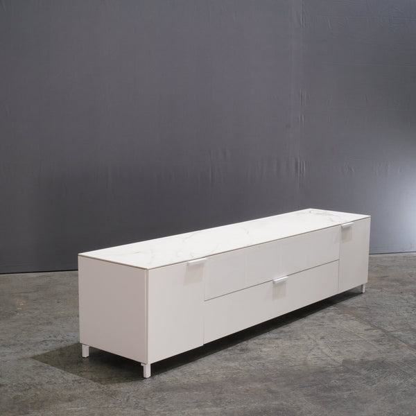 Ligne Roset Everywhere Podium Chest for Soundbar by Christian Werner - REHAUS - Ligne Roset