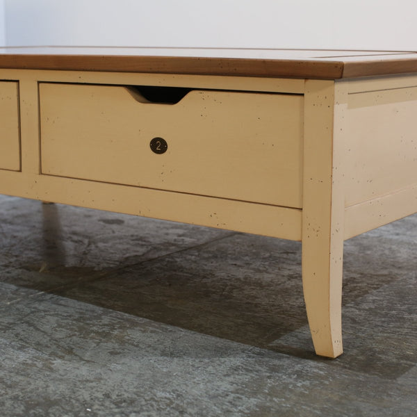 Roche Bobois Uzes Coffee Table @ REHAUS