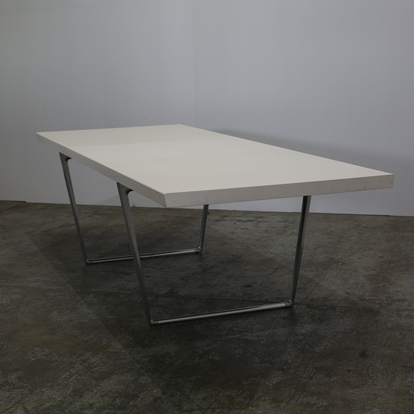 Vitra Extendable Dining Table by Antonio Citterio