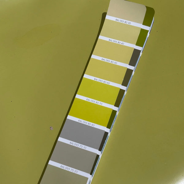 Fritz Hansen Lime Citron Series 7 Dining Chairs by Arne Jacobsen, Set of Fourteen @ REHAUS