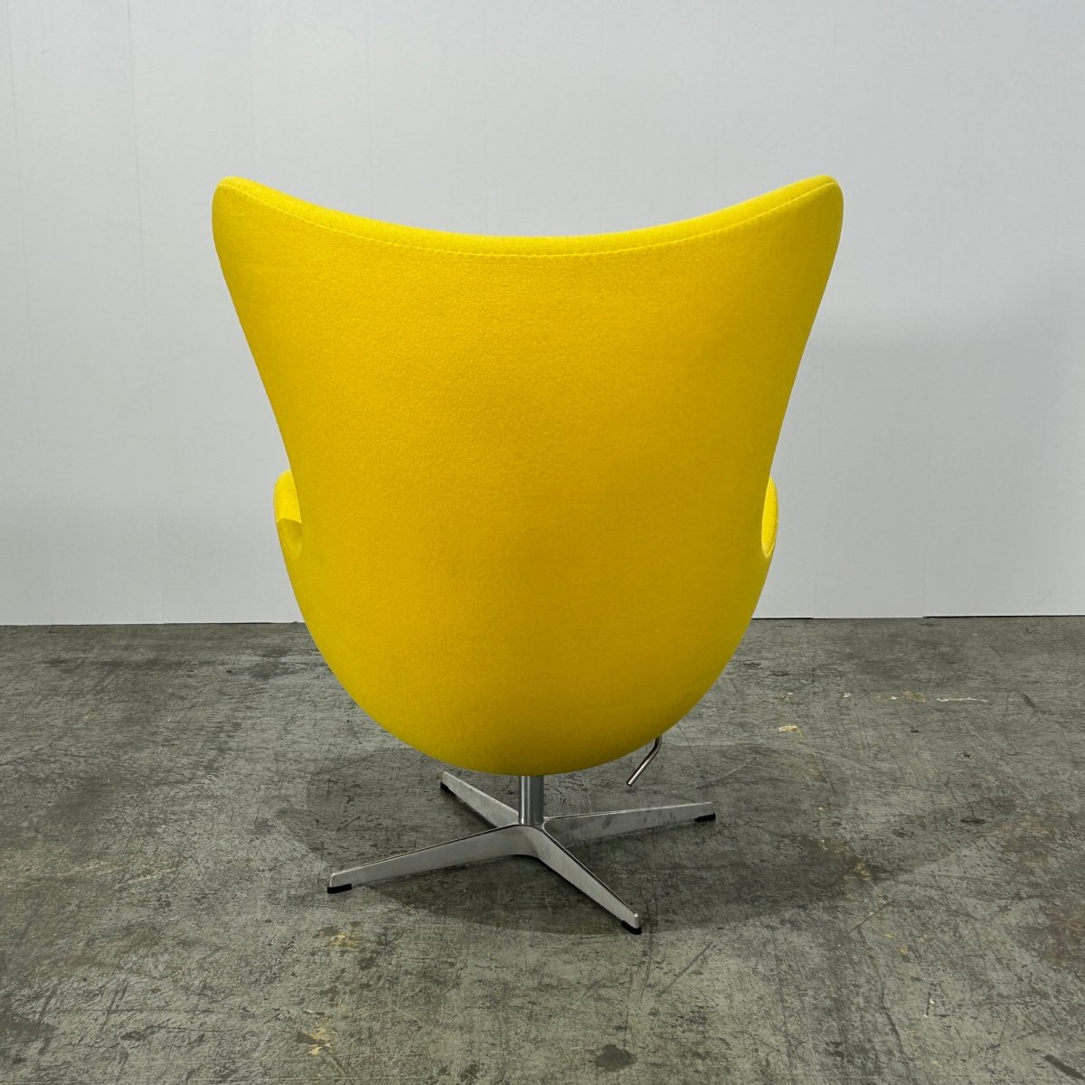 Fritz Hansen Yellow Egg Chair by Arne Jacobsen @ REHAUS