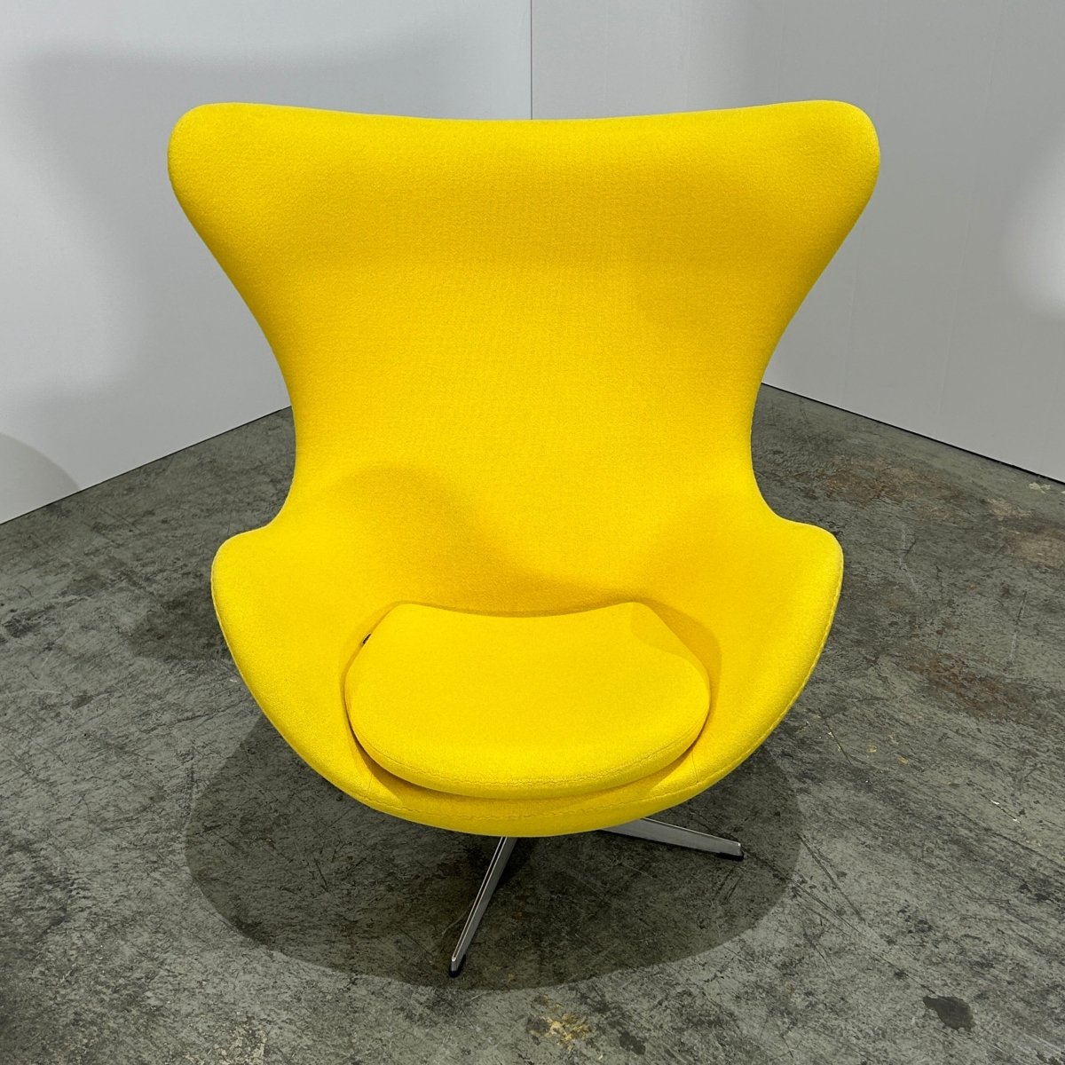 Fritz Hansen Yellow Egg Chair by Arne Jacobsen @ REHAUS