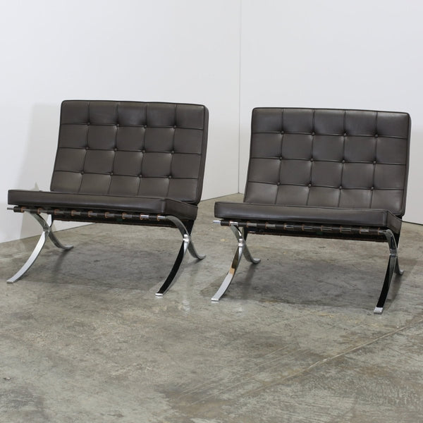 Knoll Barcelona Brown Leather Chairs by Ludwig Mies van der Rohe, Set of Two @ REHAUS
