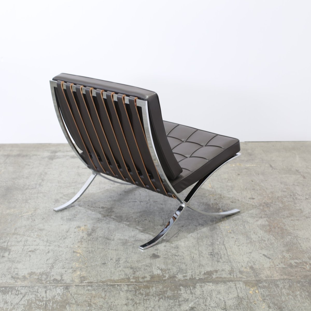 Knoll Barcelona Brown Leather Chairs by Ludwig Mies van der Rohe, Set of Two @ REHAUS