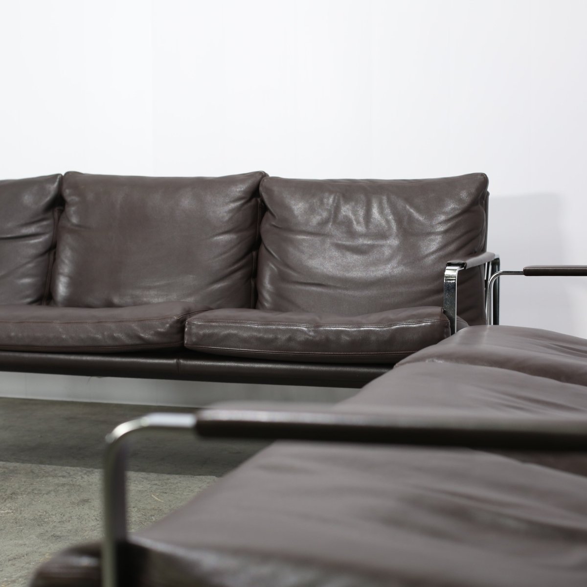 Knoll Brown Leather Fabricius Sofa @ REHAUS