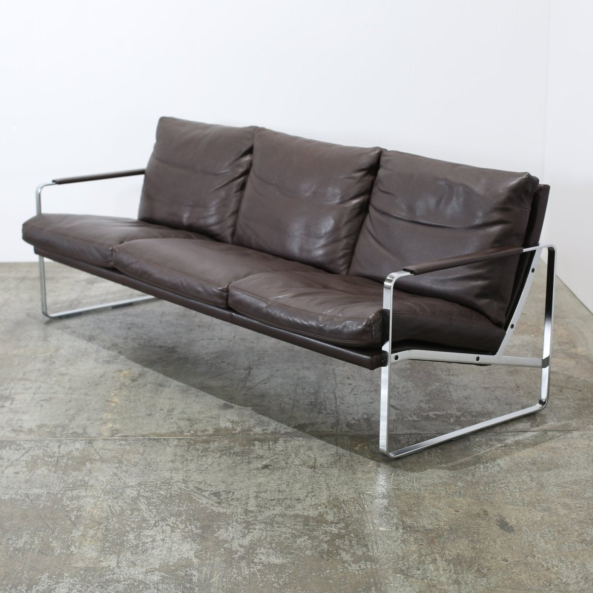 Knoll Brown Leather Fabricius Sofa @ REHAUS