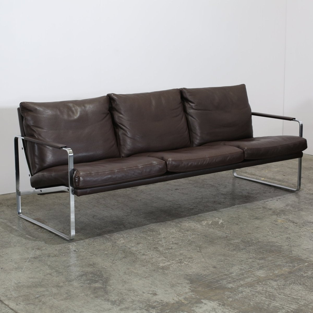 Knoll Brown Leather Fabricius Sofa @ REHAUS