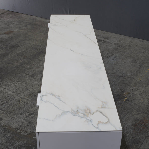 Ligne Roset Everywhere Podium Chest for Soundbar by Christian Werner - REHAUS - Ligne Roset