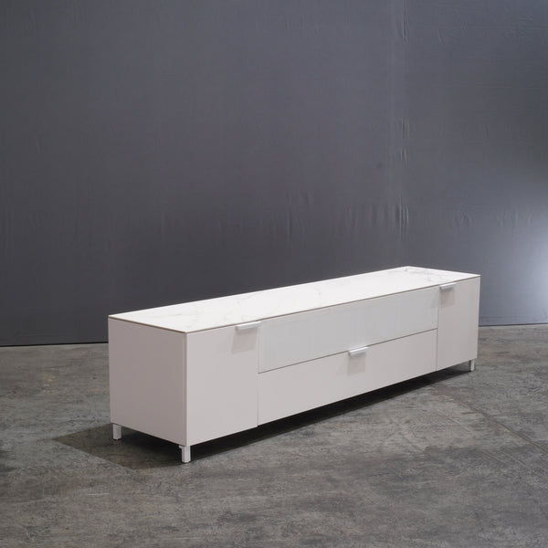 Ligne Roset Everywhere Podium Chest for Soundbar by Christian Werner - REHAUS - Ligne Roset