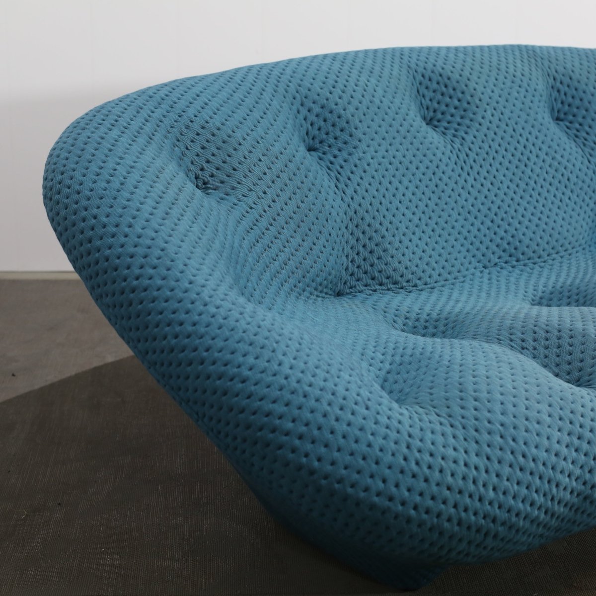Ligne Roset Ploum Sofa @ REHAUS