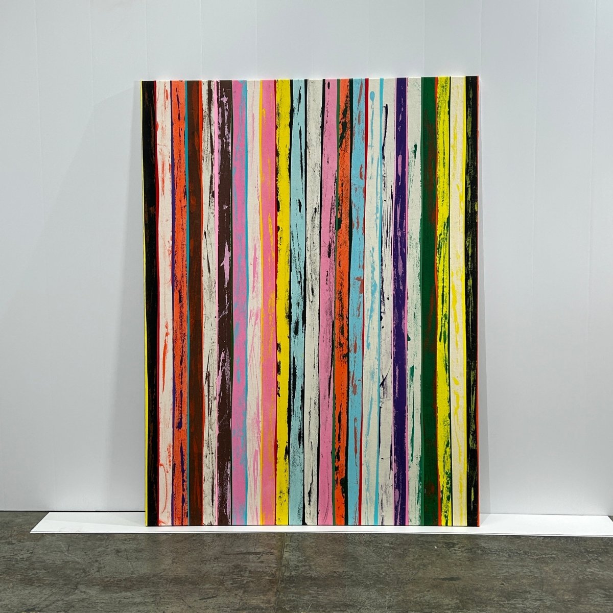 ‘Lined Up’ by Ien Lucas @ REHAUS