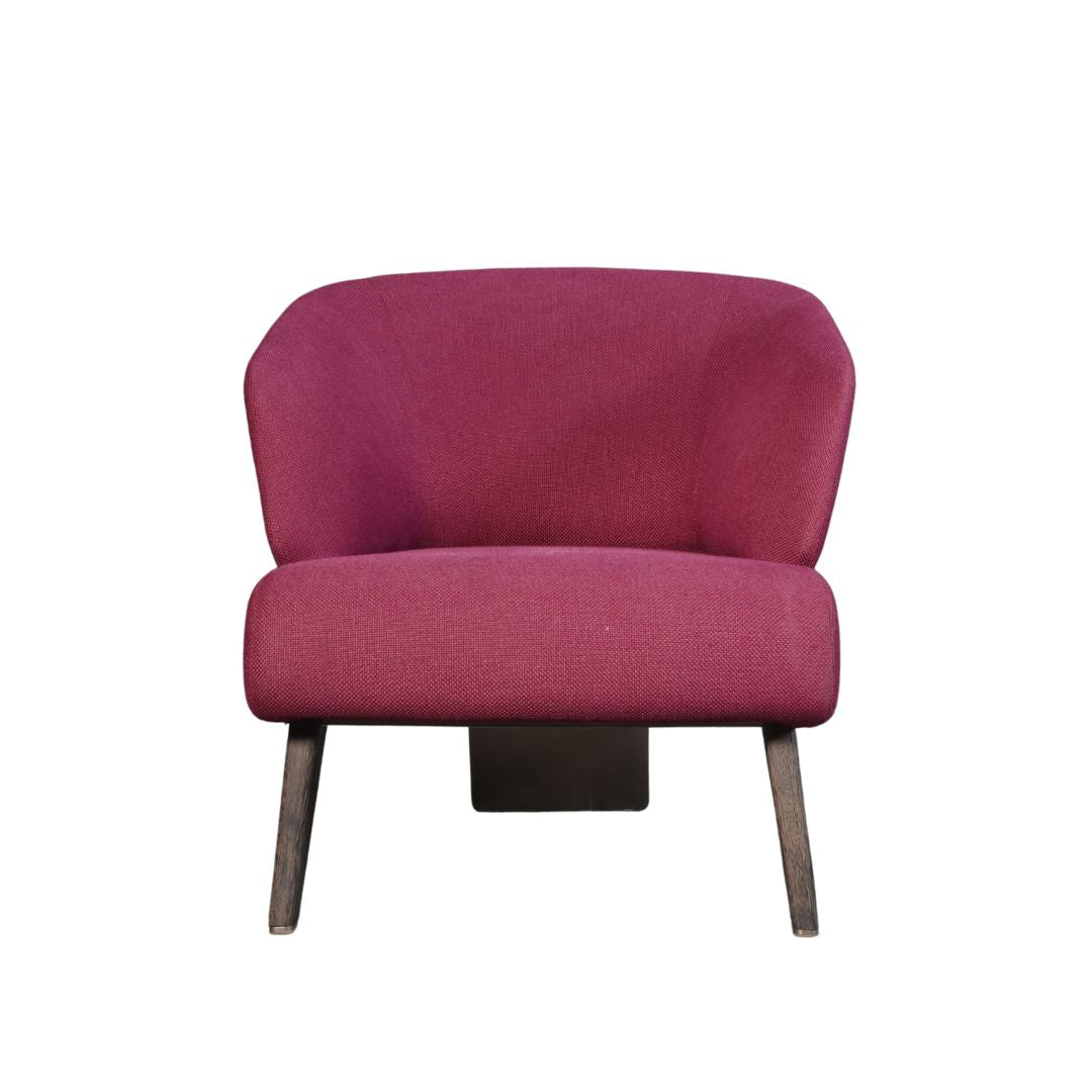 Minotti Plum Aston Armchair by Rodolfo Dordoni @ REHAUS