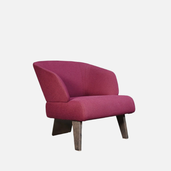 Minotti Plum Aston Armchair by Rodolfo Dordoni @ REHAUS