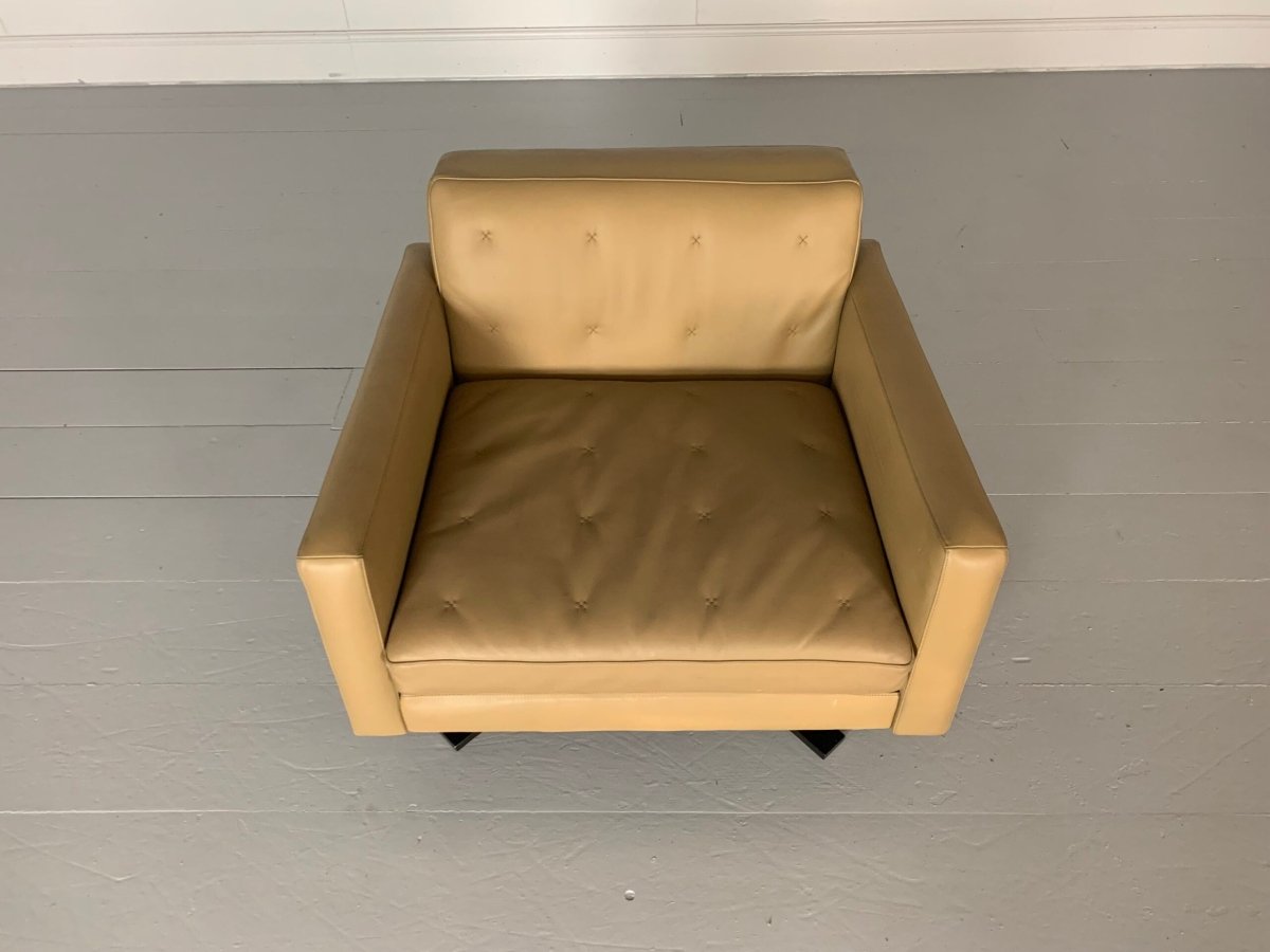 Pair of Poltrona Frau for Ferrari Kennedee Armchairs - In Pelle Frau SC Leather @ REHAUS