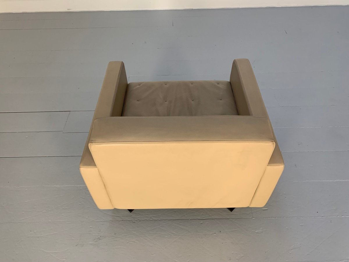 Pair of Poltrona Frau for Ferrari Kennedee Armchairs - In Pelle Frau SC Leather @ REHAUS