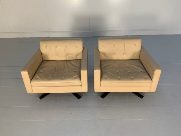 Pair of Poltrona Frau for Ferrari Kennedee Armchairs - In Pelle Frau SC Leather @ REHAUS