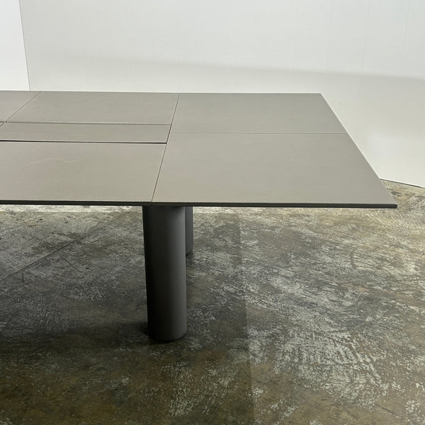 Poltrona Frau CEO Cube Meeting Table @ REHAUS