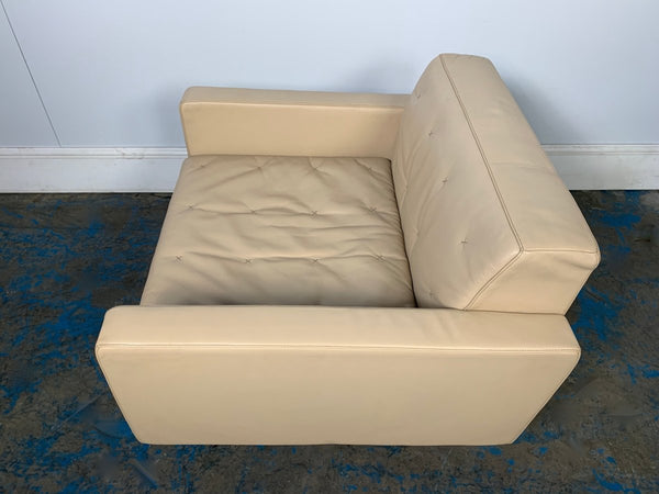 Poltrona Frau for Ferrari Kennedee Armchairs in Pelle Frau SC Leather @ REHAUS