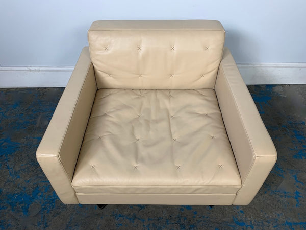 Poltrona Frau for Ferrari Kennedee Armchairs in Pelle Frau SC Leather @ REHAUS