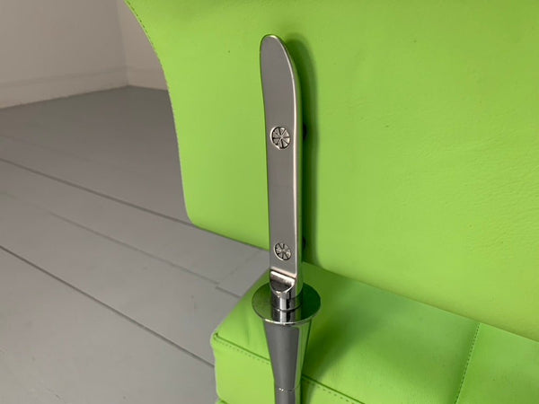 Poltrona Frau Hydra Enif Armchair - In Green Pelle Frau SC Leather @ REHAUS