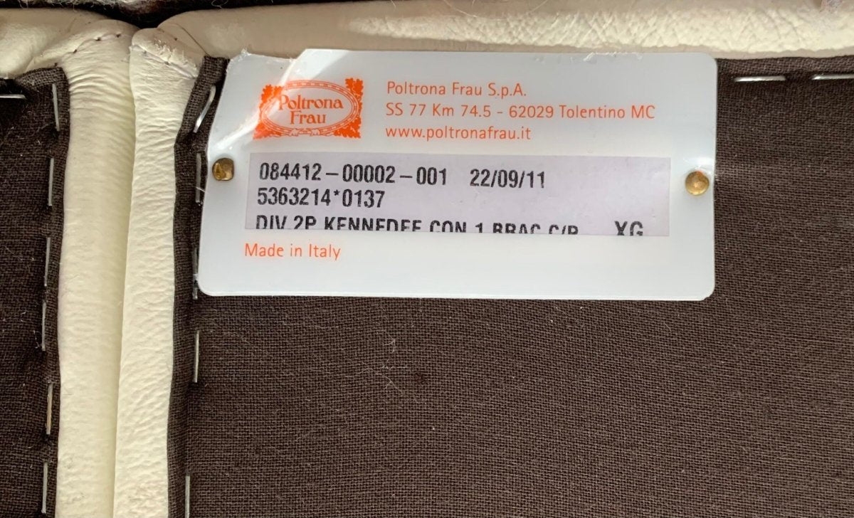 Poltrona Frau Kennedee 3 - Seat Sofa - In Ivory Pelle Frau Leather @ REHAUS