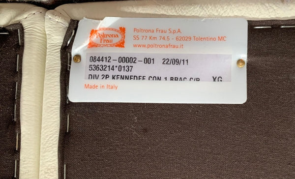 Poltrona Frau Kennedee 3 - Seat Sofa - In Ivory Pelle Frau Leather @ REHAUS