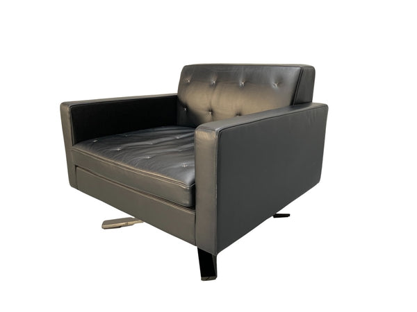 Poltrona Frau Kennedee Armchair in Black Pelle Frau SC Leather