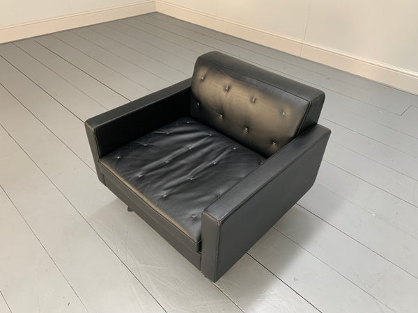 Poltrona Frau Kennedee Armchair in Black Pelle Frau SC Leather @ REHAUS