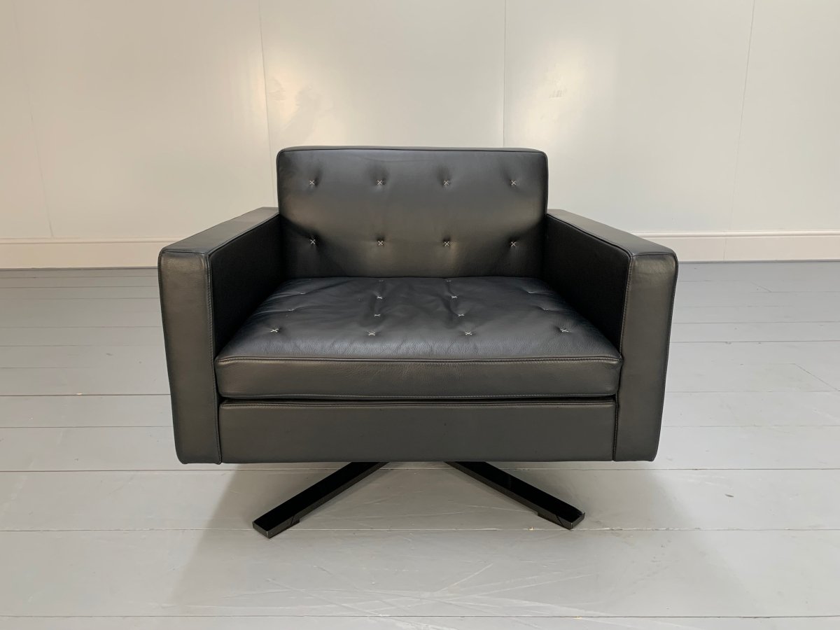 Poltrona Frau Kennedee Armchair in Black Pelle Frau SC Leather @ REHAUS