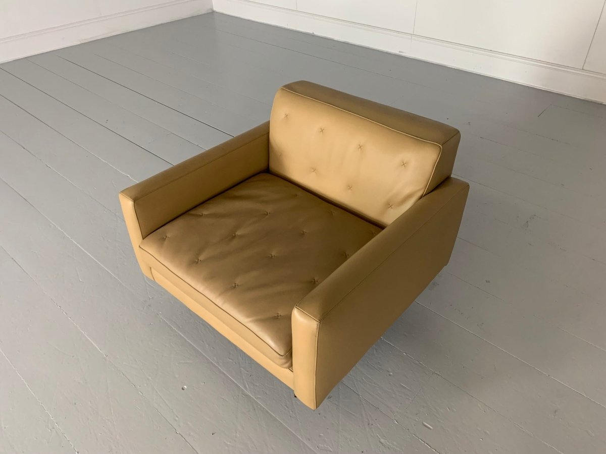 Poltrona Frau Kennedee Armchair - In Caramel Pelle Frau SC Leather @ REHAUS