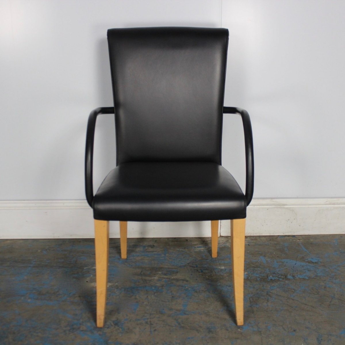 Poltrona Frau Vittoria Dining Chairs in Black Pelle Frau Leather, Set of 12 @ REHAUS