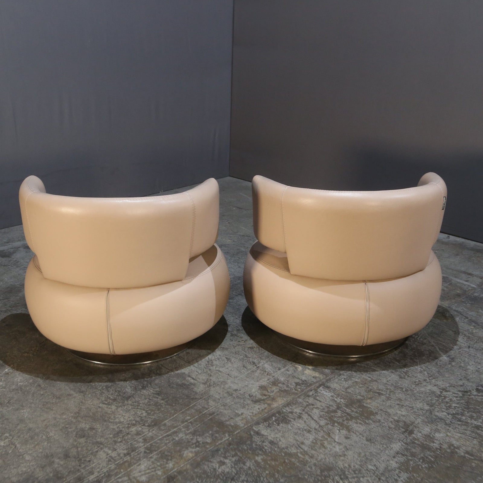 Roche Bobois Cream Leather Curl Swivel Armchair @ REHAUS