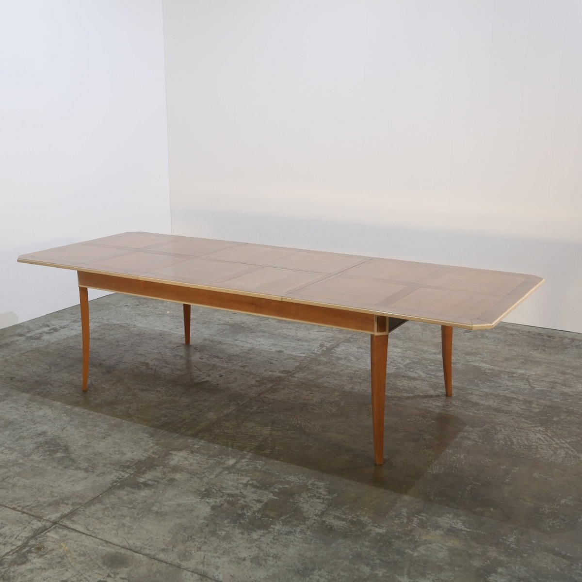 Roche Bobois Hauteville Dining Table @ REHAUS