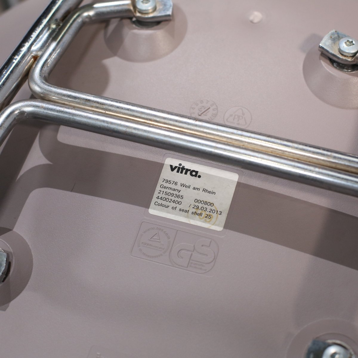 Vitra RE DSX Side Chairs by Eames, Set of Six @ REHAUS