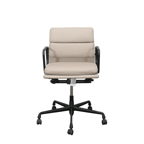 Vitra Soft Pad EA217 Chair by Charles & Ray Eames